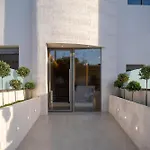 Hotel Selected