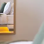Selected Hotel *