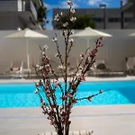Hotel Selected