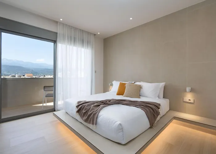 Selected * ハニア