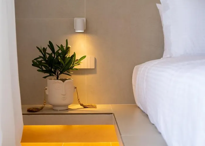 Selected * Ханья