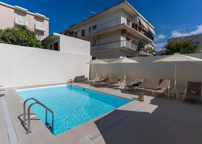 Отель Selected *