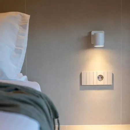 Hotel Selected